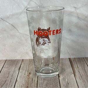 Vintage Retired Hooters Heavy Duty 24 oz Beer Glass Owl Logo Orange Etch Bar
